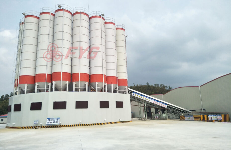 Standard Concrete Mixing Plant with Conveyor Loading 4